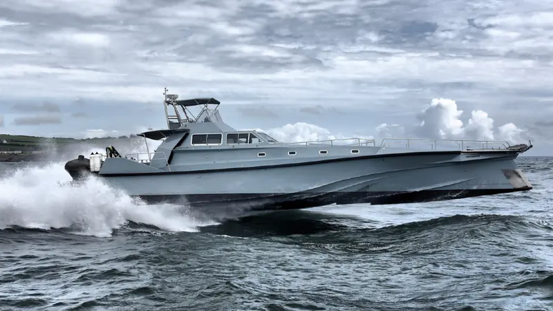ENMER 75-foot XSV20 at speed during sea trials