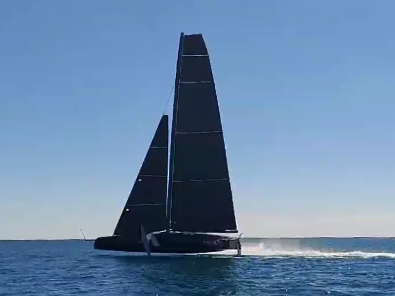 King 45 F training under black sails